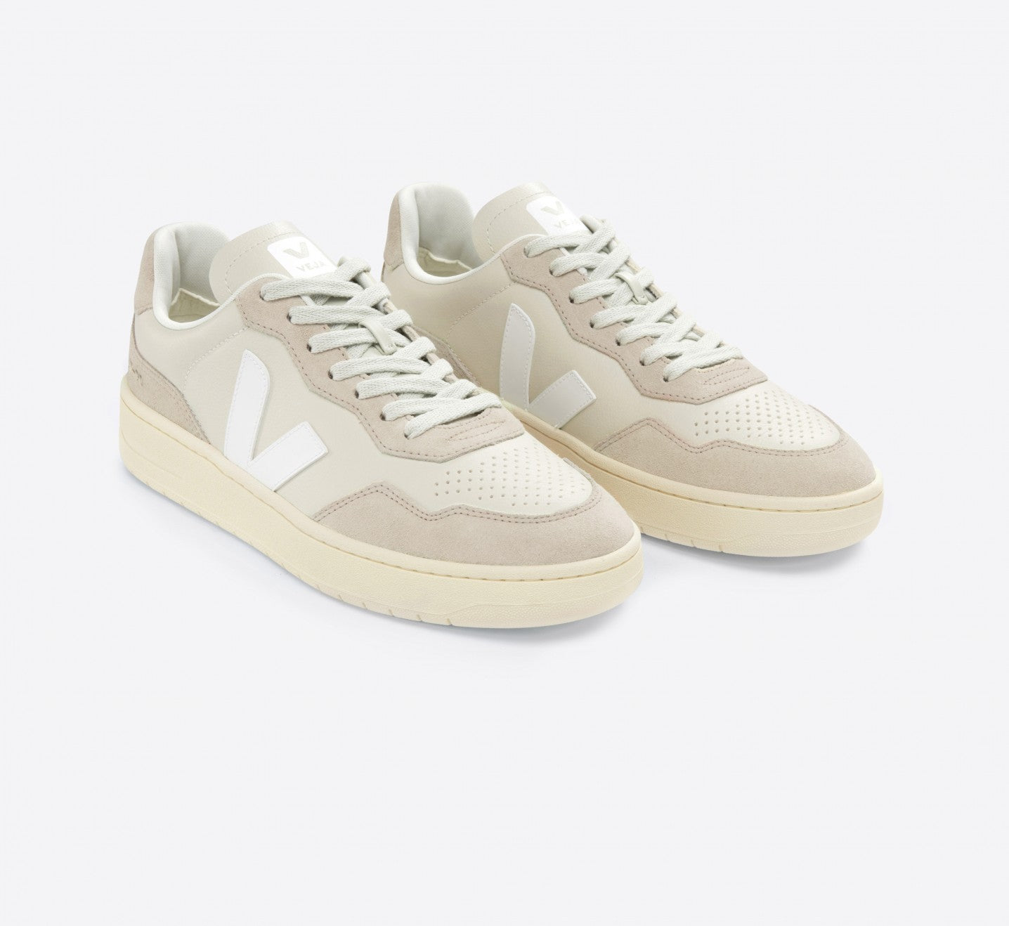 TENIS VEJA V-90 O T LEATHER PIERRE WHITE