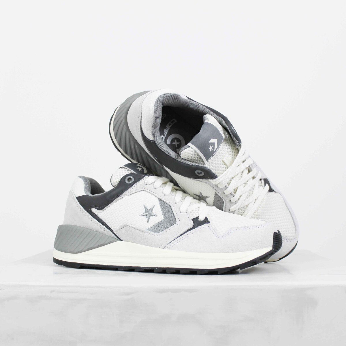 Tênis Converse Wave Trainer Vintage White Egret Classic
