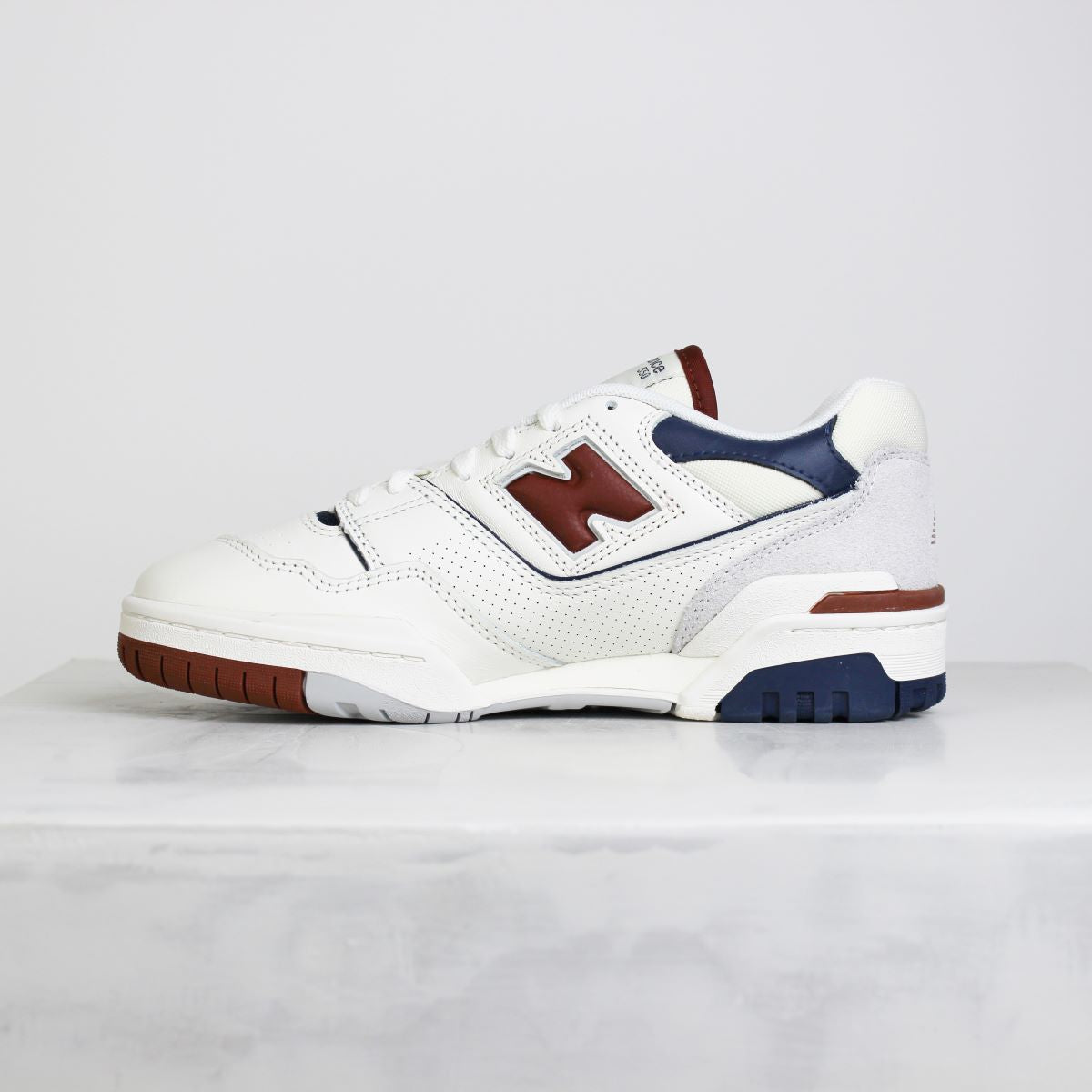 Tênis New Balance 550 Sea Salt Relic Brown