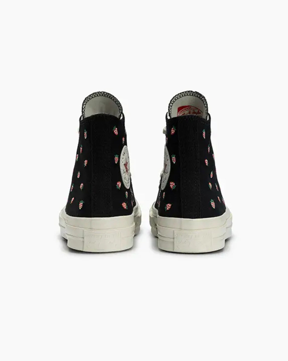 Tênis Converse Chuck 70 Strawberries Preto