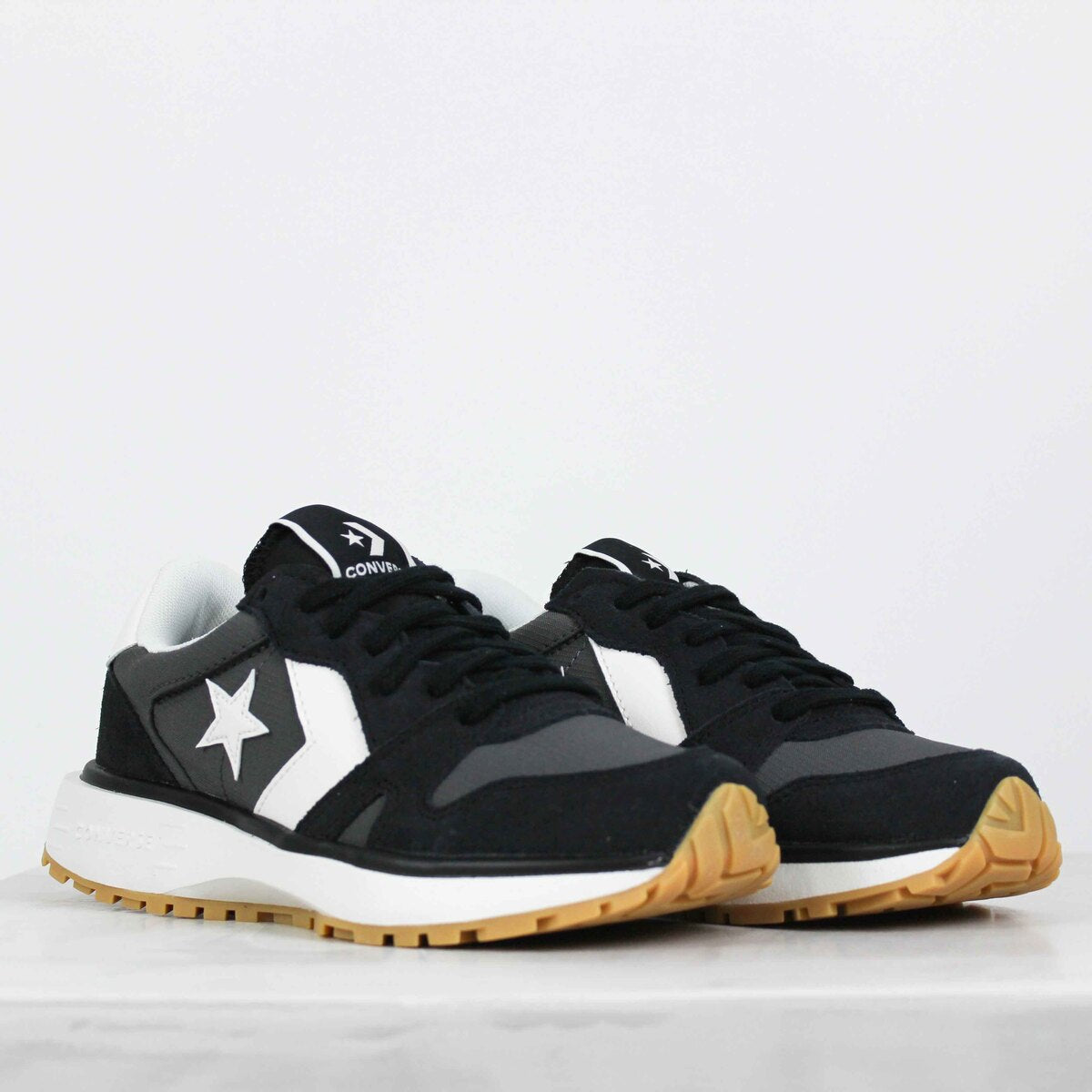 Tênis Converse Omni Trainer Black Dark Matter Vintage White