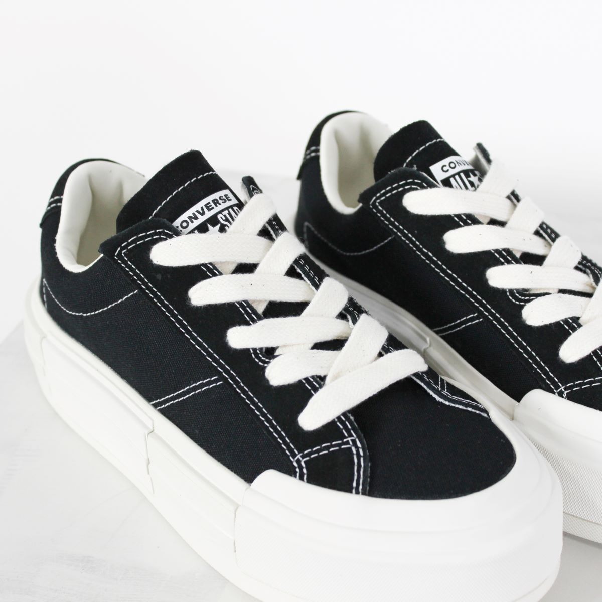 Tênis Converse Chuck Taylor All Star Cruise Ox Essential Preto Amendoa