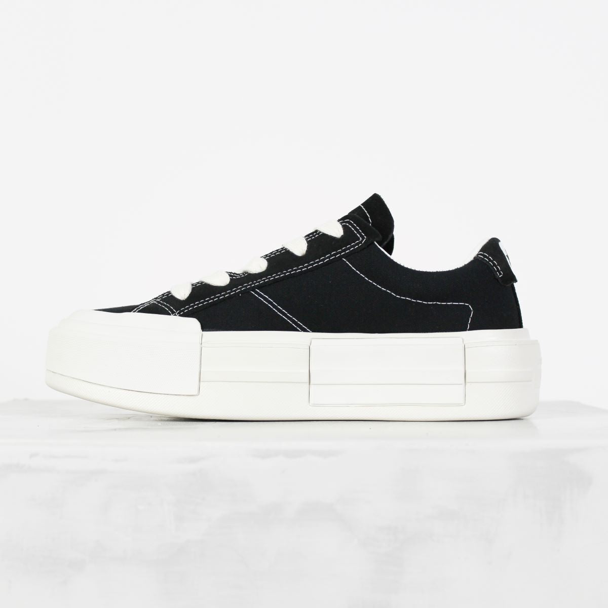 Tênis Converse Chuck Taylor All Star Cruise Ox Essential Preto Amendoa