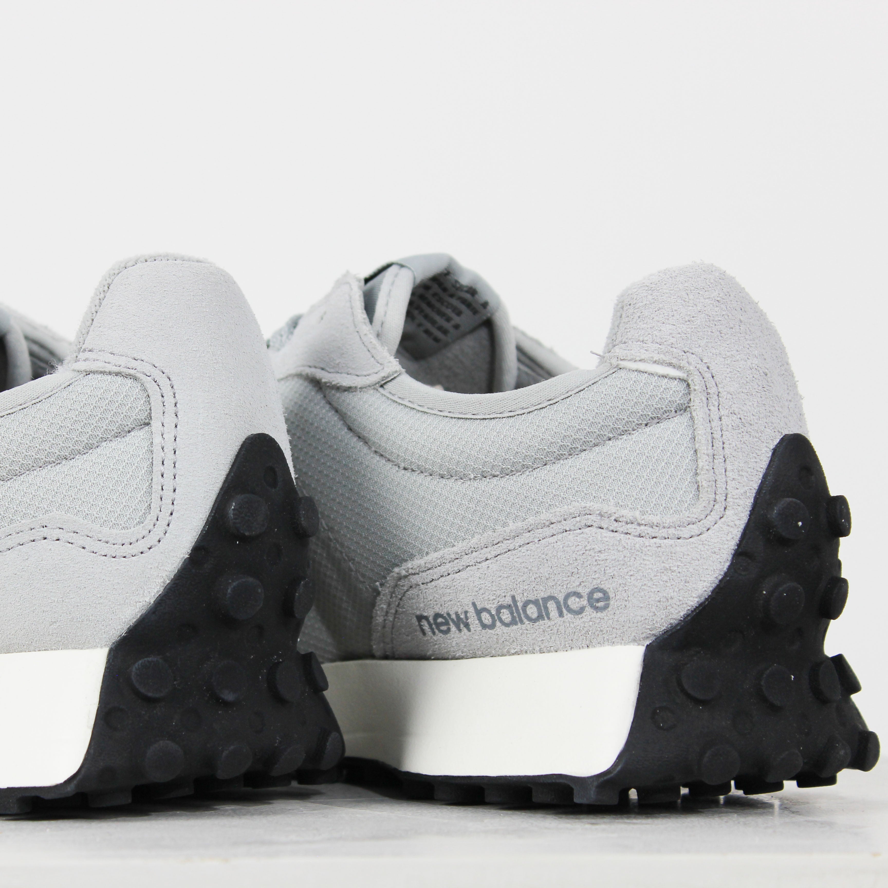 Tênis New Balance 327v1 Cinza