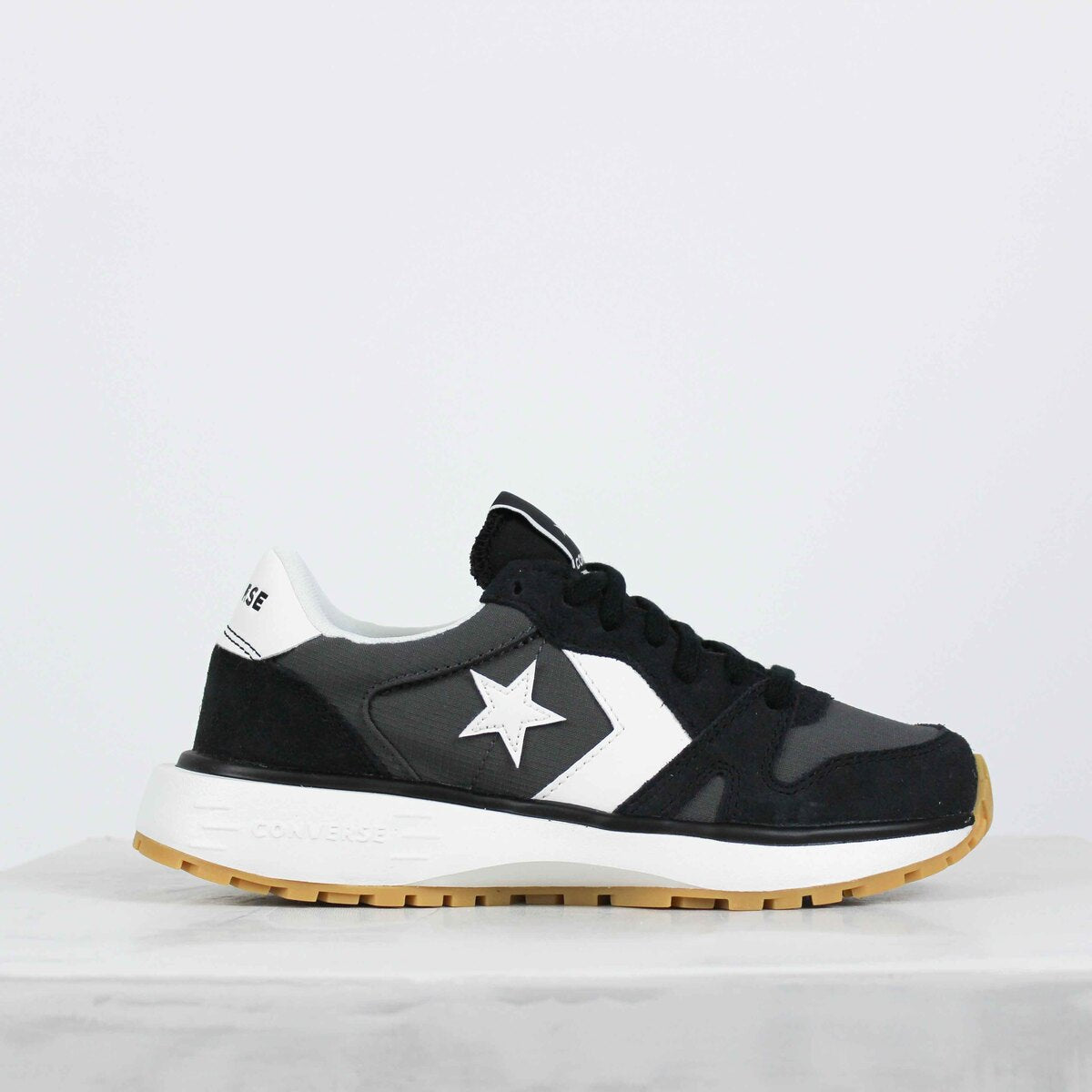 Tênis Converse Omni Trainer Black Dark Matter Vintage White