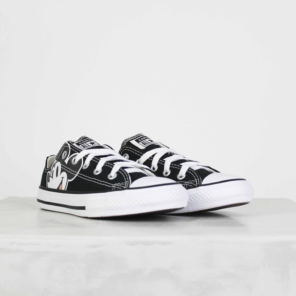 Tênis Converse Chuck Taylor All Star Mickey Mouse Preto