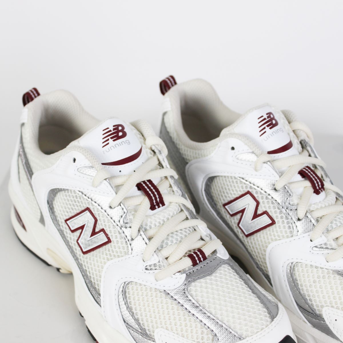Tênis New Balance 530 White Mercury Red