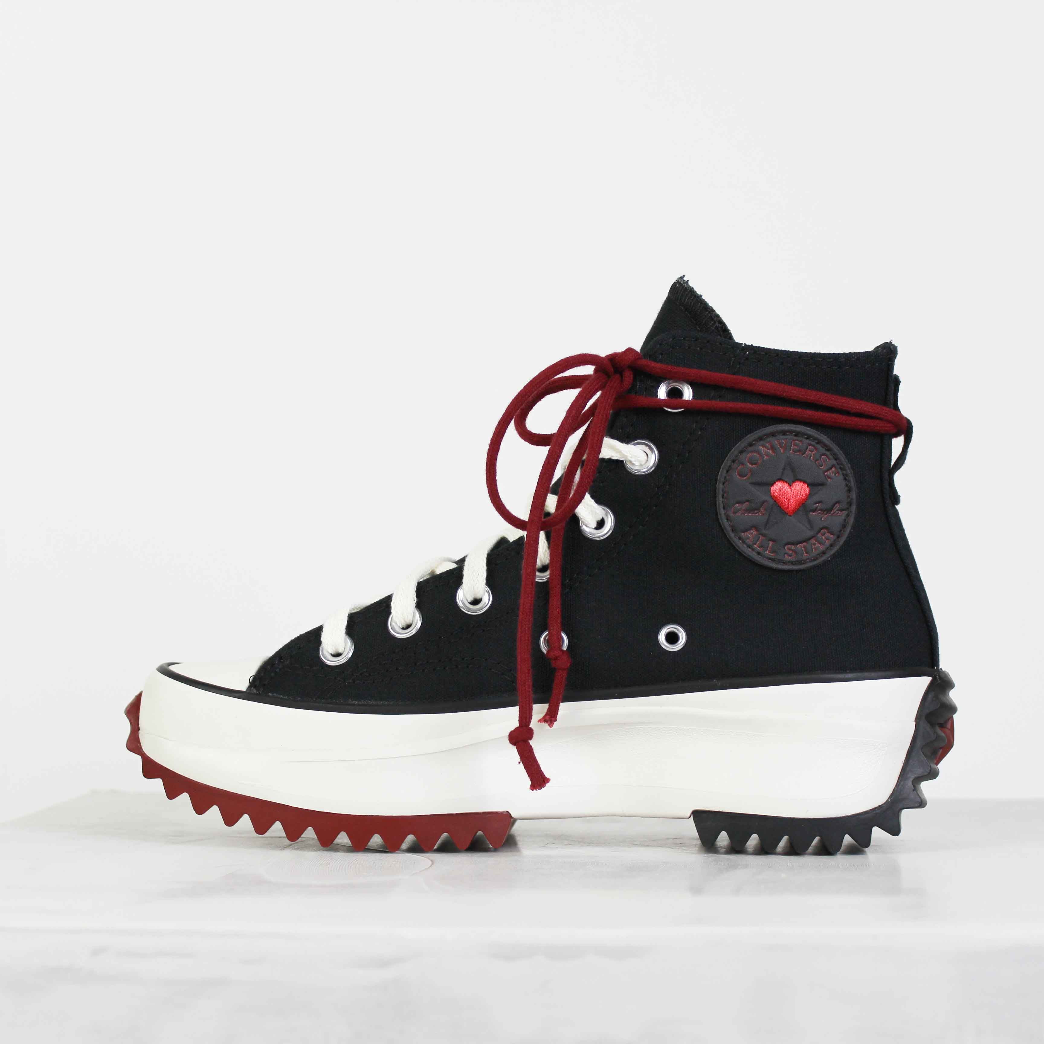 Tênis Converse Run Star Hike Bem Me Quer Mal Me Quer Preto