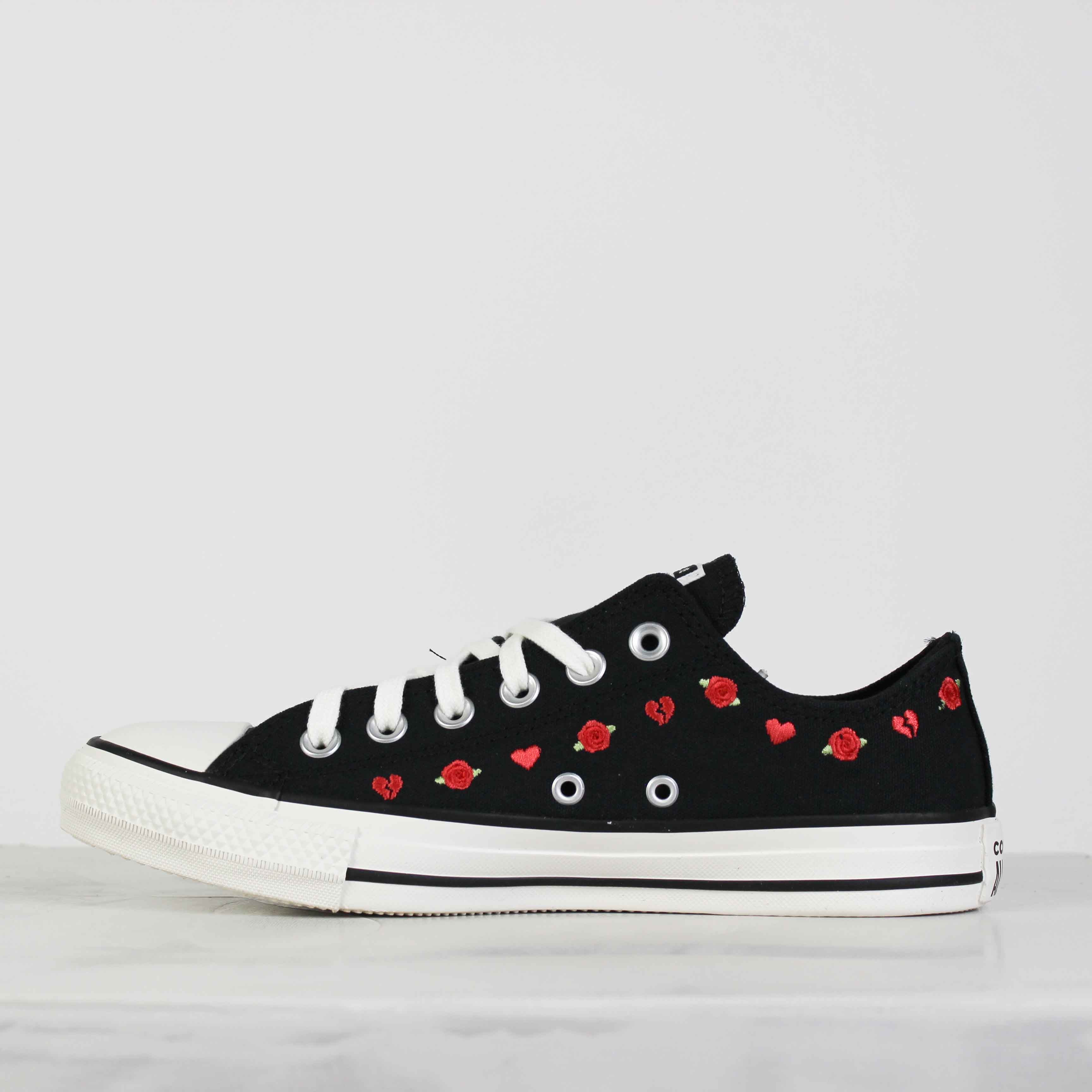 Tênis Converse Chuck Taylor Bem Me Quer Mal Me Quer Preto