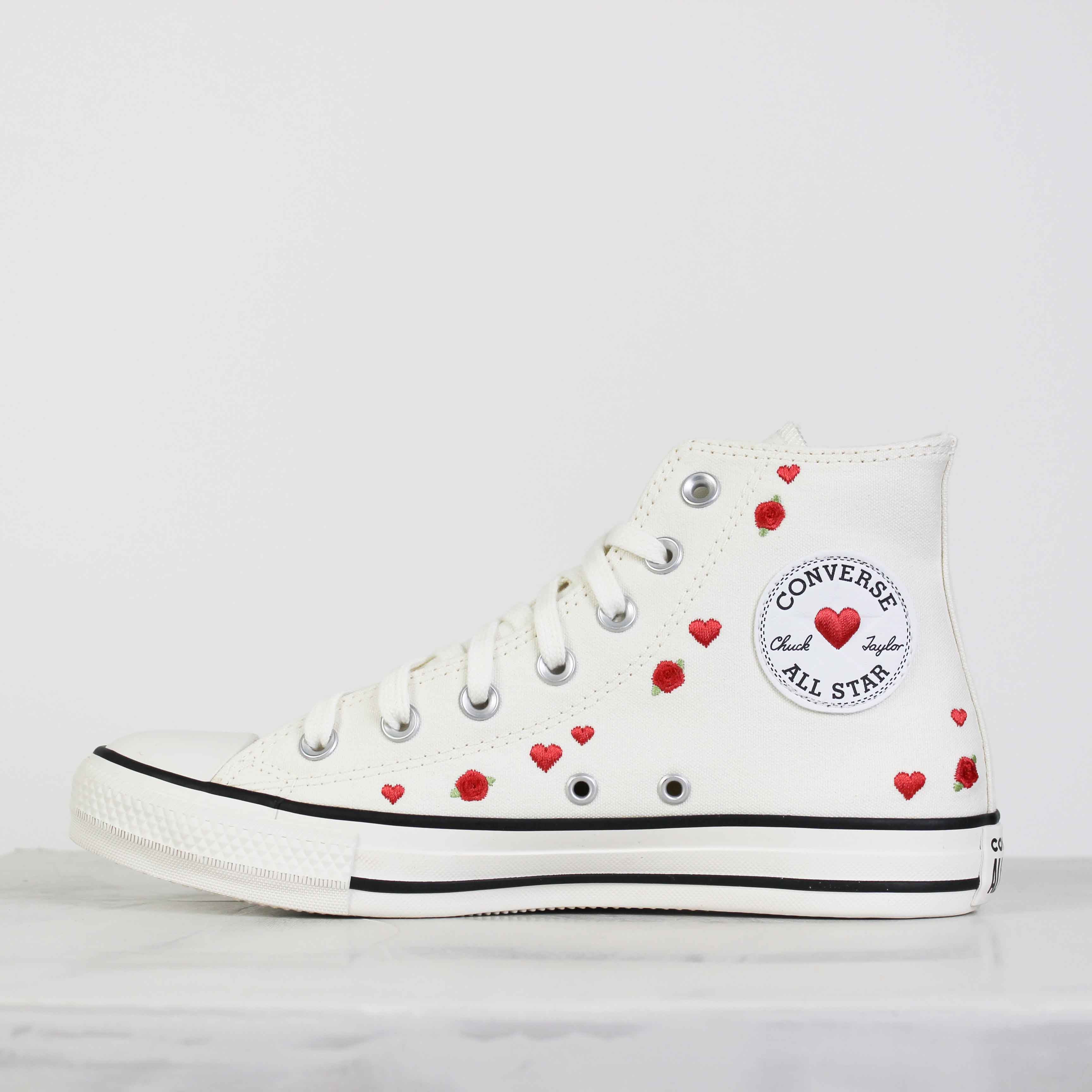 Tênis Converse Chuck Taylor Bem Me Quer Mal Me Quer Branco