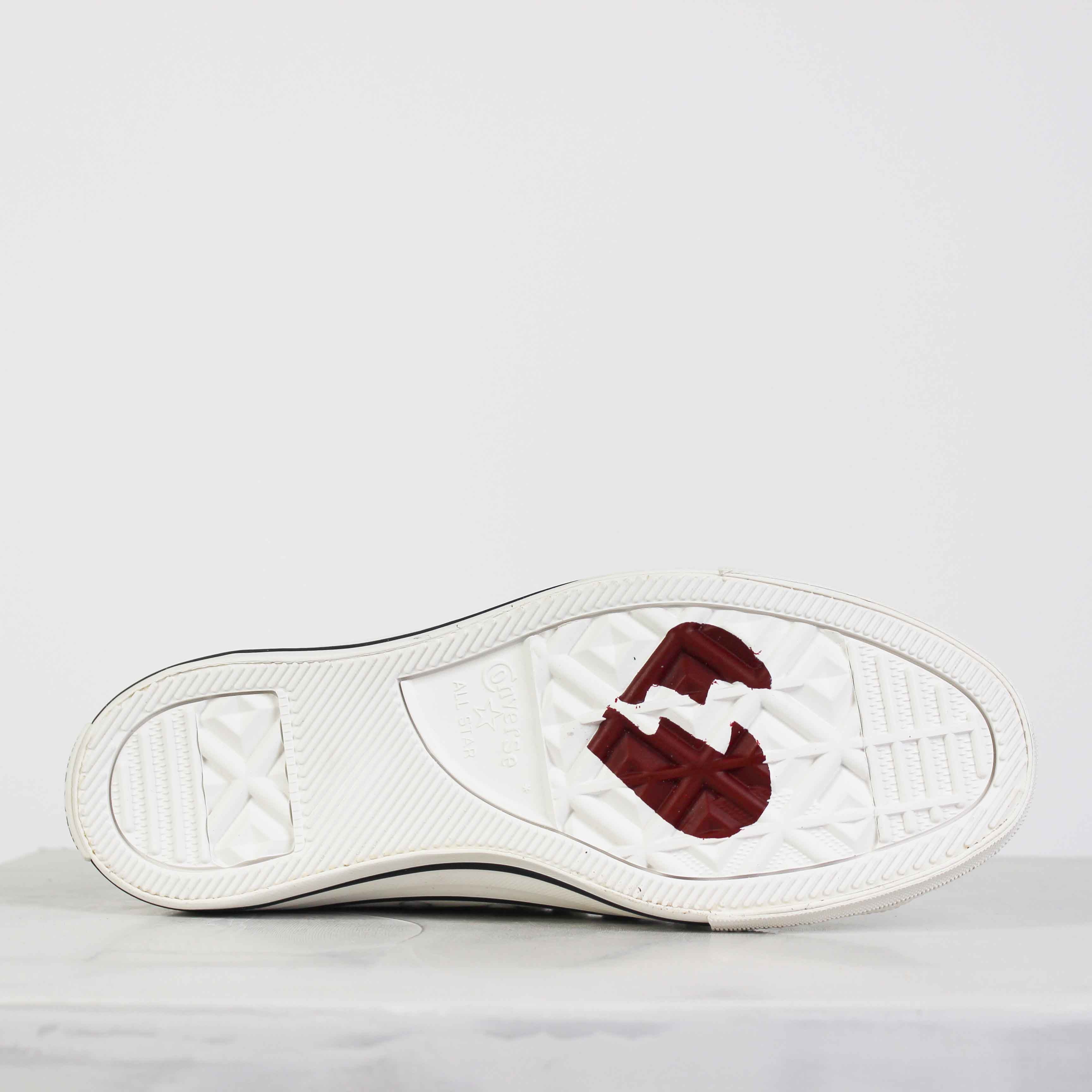 Tênis Converse Chuck Taylor Bem Me Quer Mal Me Quer Branco