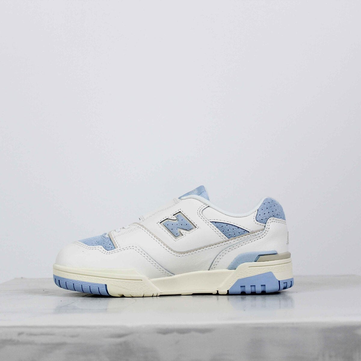 Tênis New Balance 550 Infantil Bege Azul
