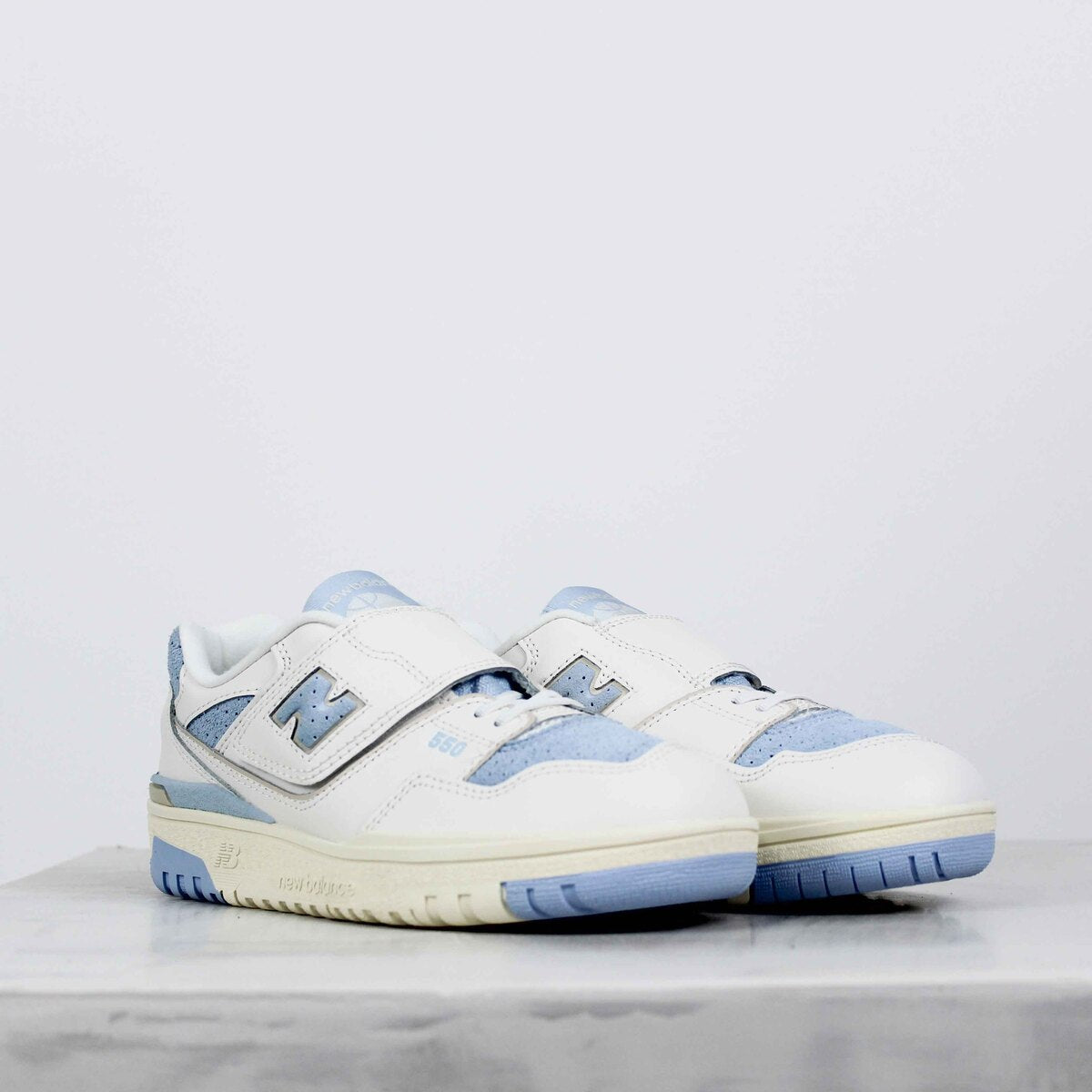 Tênis New Balance 550 Infantil Bege Azul