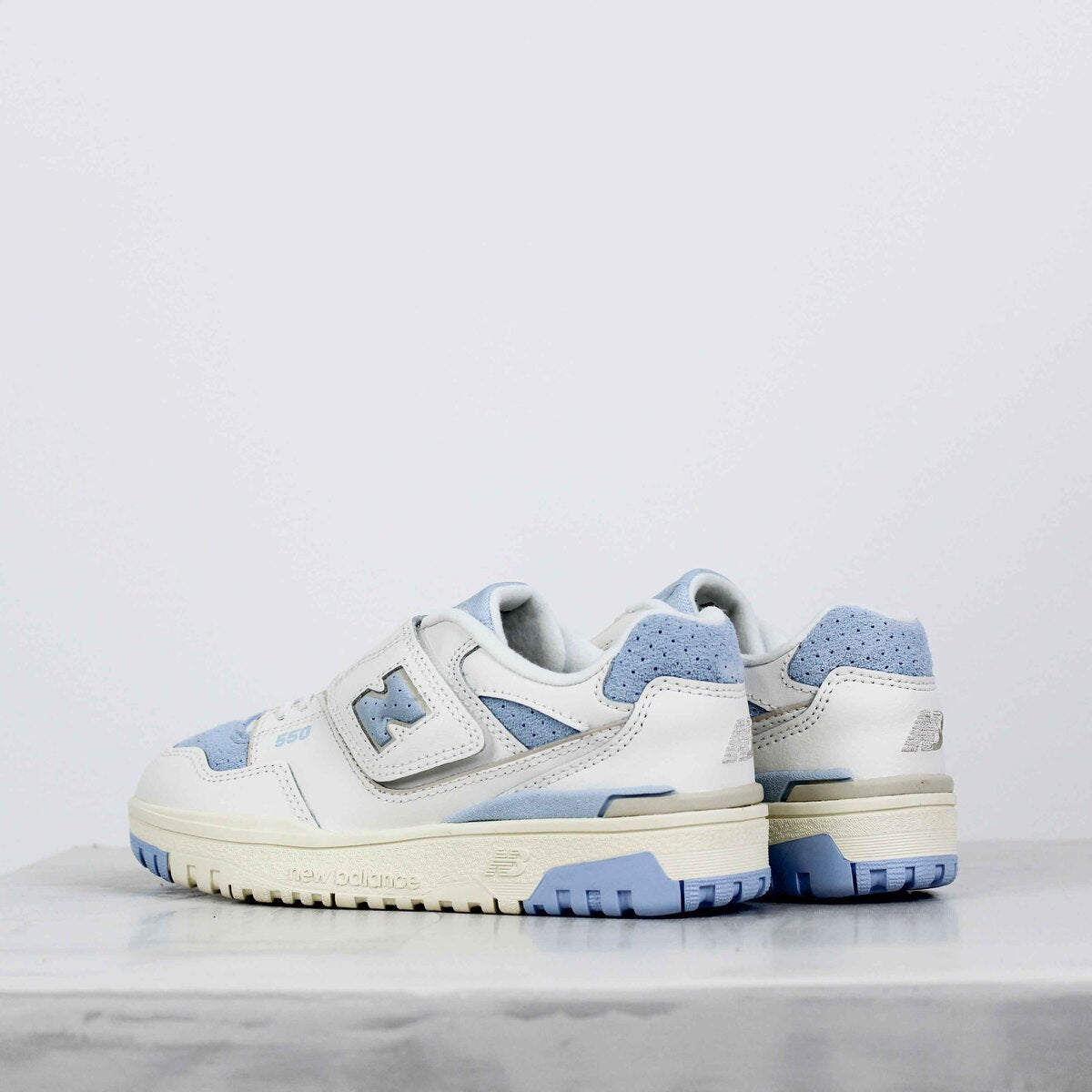 Tênis New Balance 550 Infantil Bege Azul