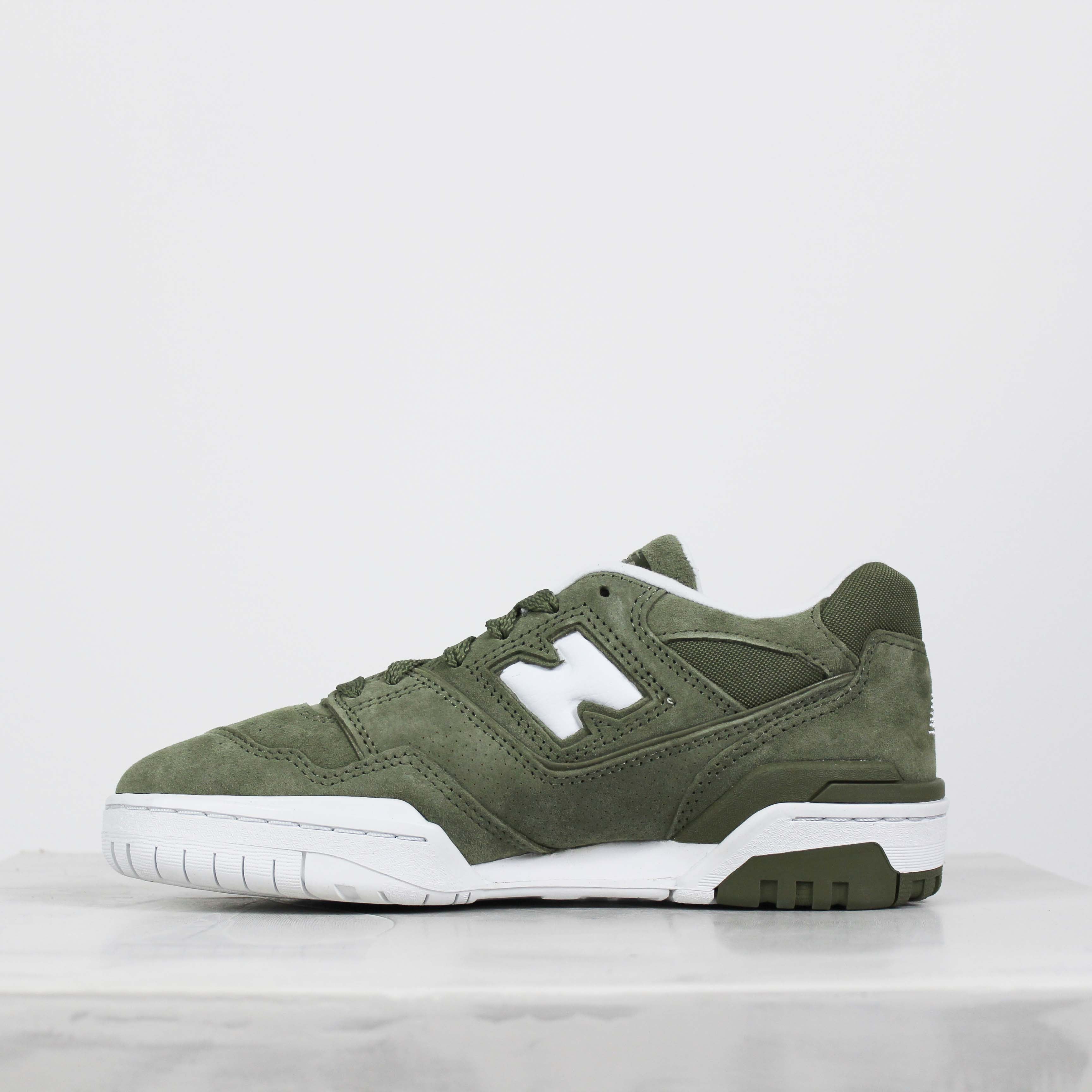 Tênis New Balance 550 Verde Oliva