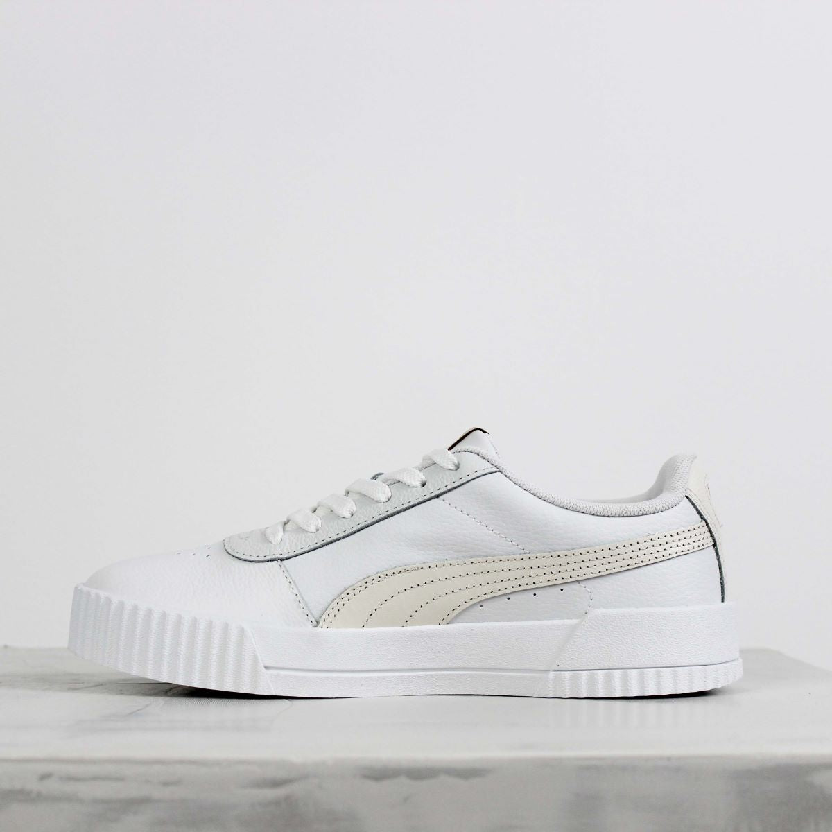 Tênis Puma Carina L BDP White Sugared Almond