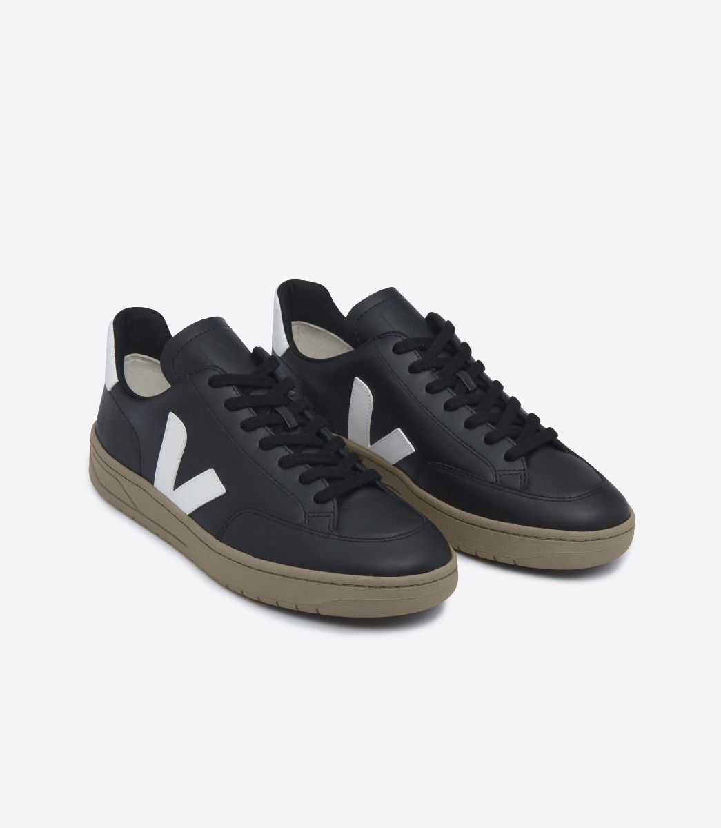 TENIS VEJA V-12 LEATHER BLACK WHITE DUNE