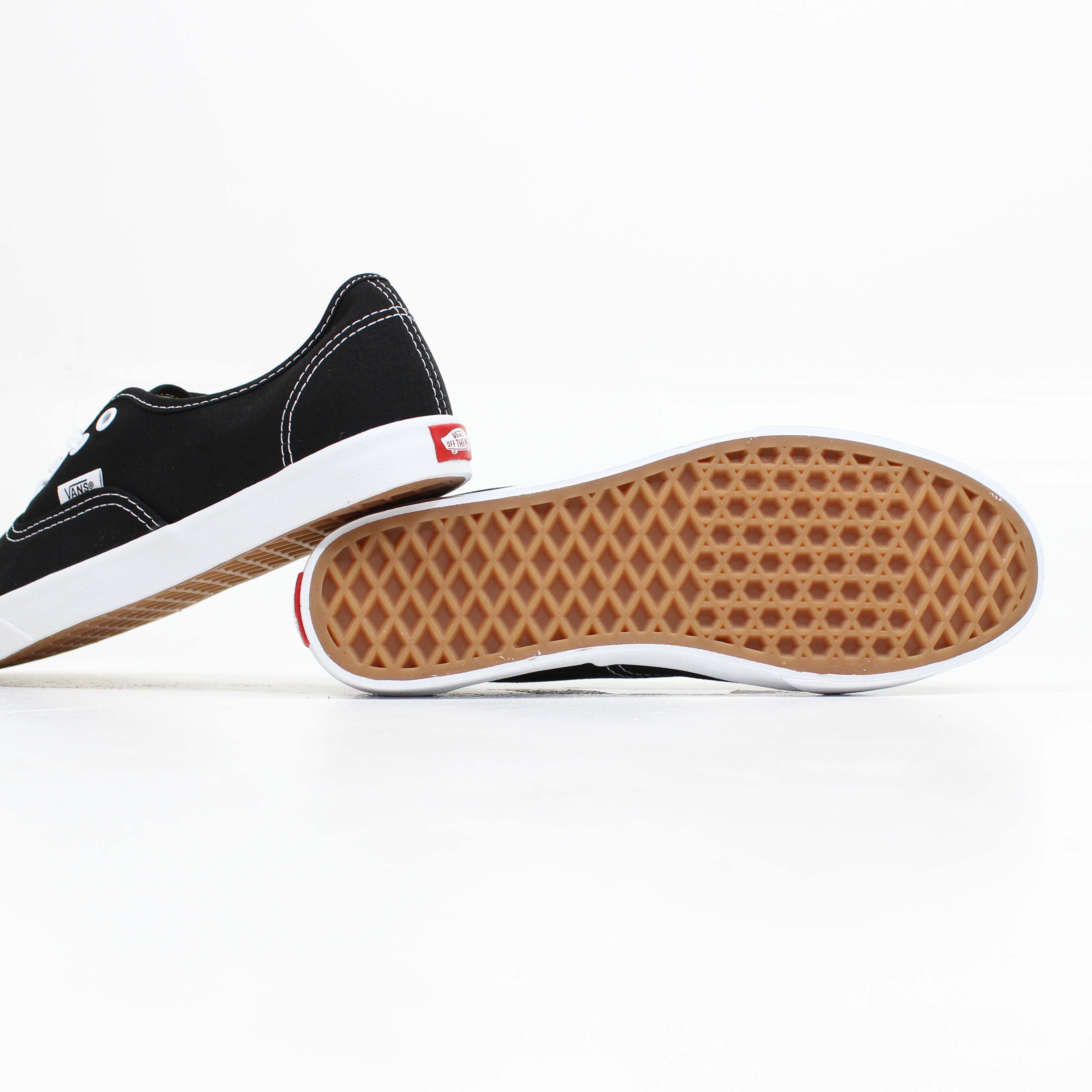 Tênis Vans Authentic Lowpro Black White
