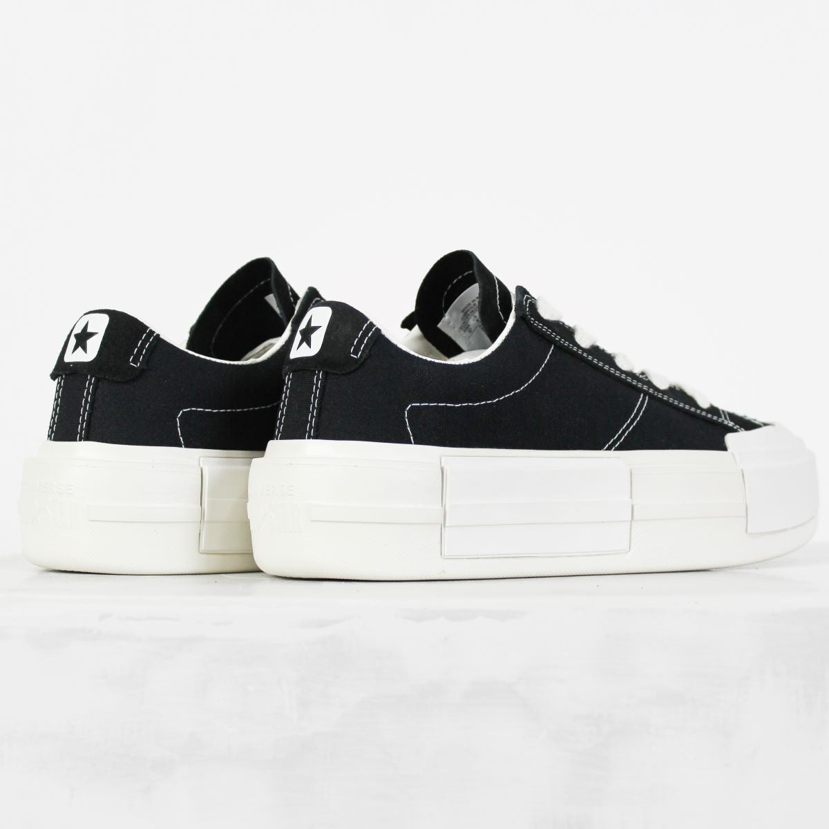Tênis Converse Chuck Taylor All Star Cruise Ox Essential Preto Amendoa