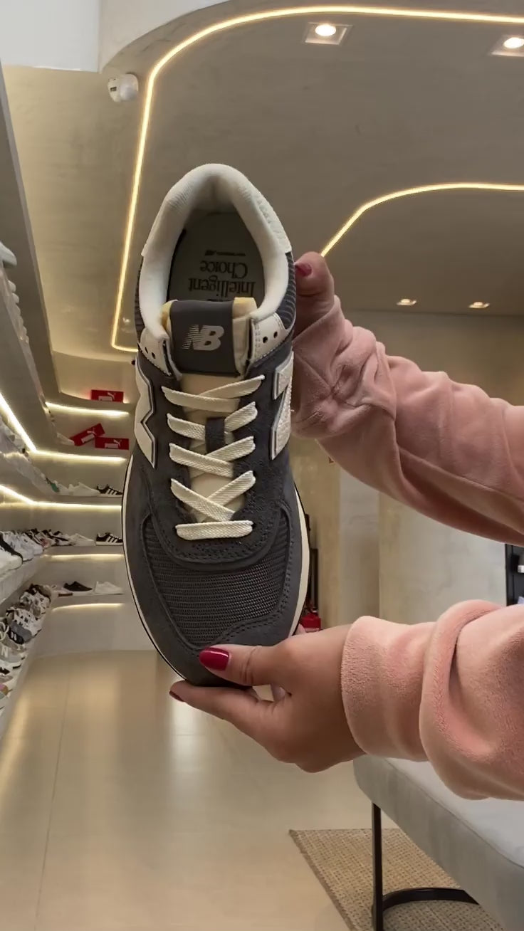 Tênis New Balance 574 Legacy Grafite Bege