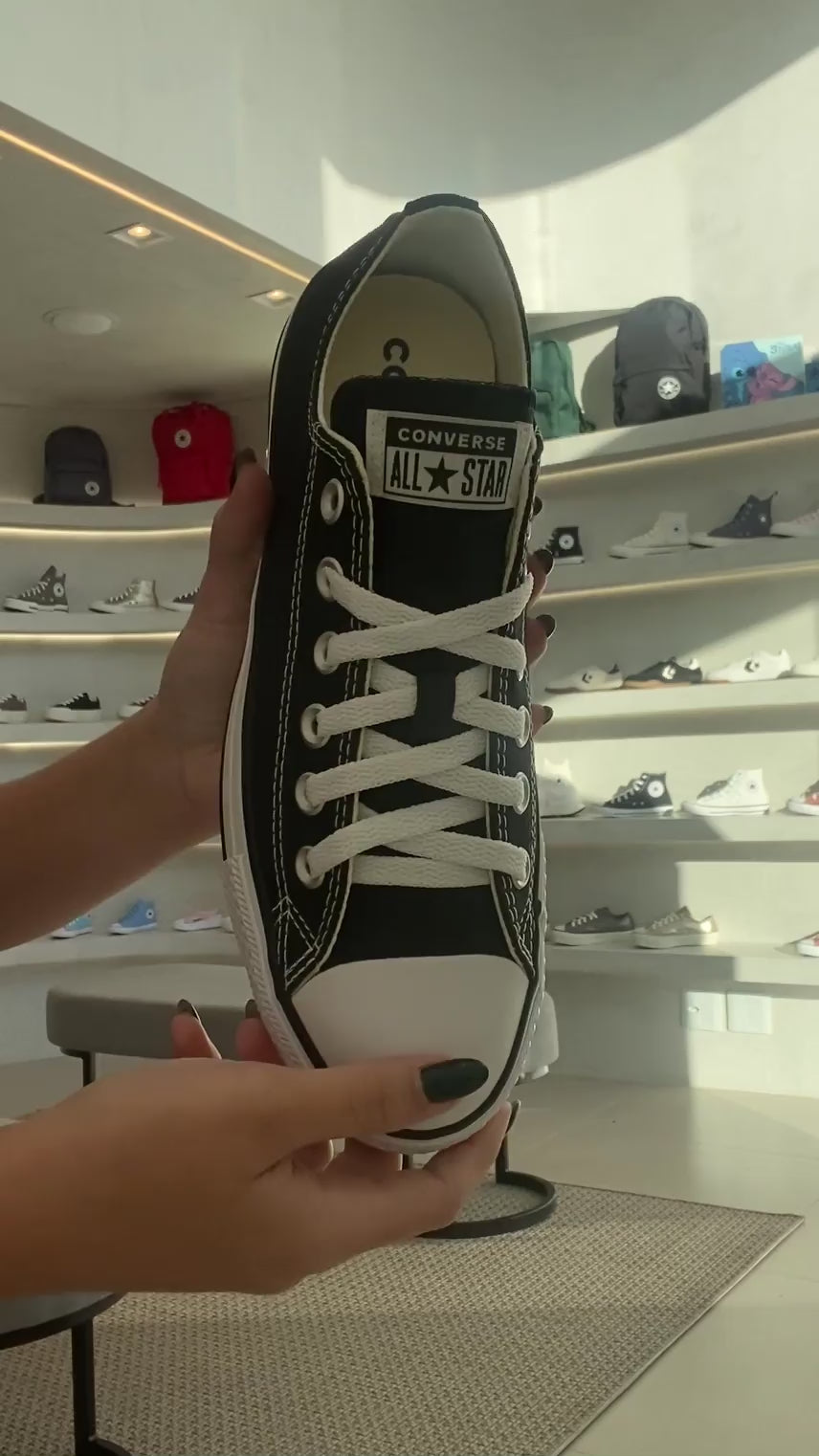 TENIS CHUCK TAYLOR ALL STAR PRETO