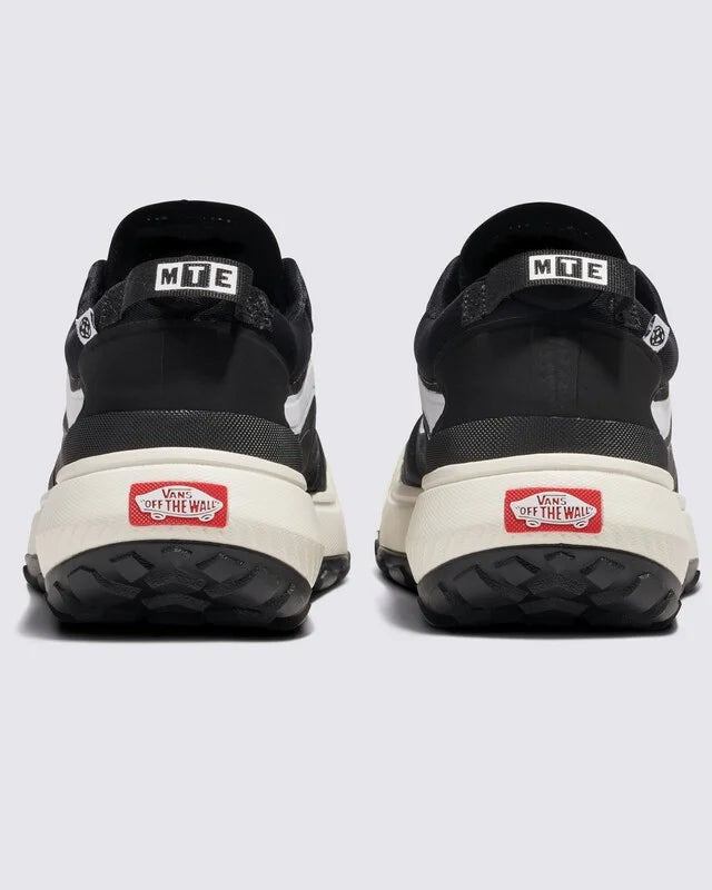 Tênis Vans Crosspath Mte Black White