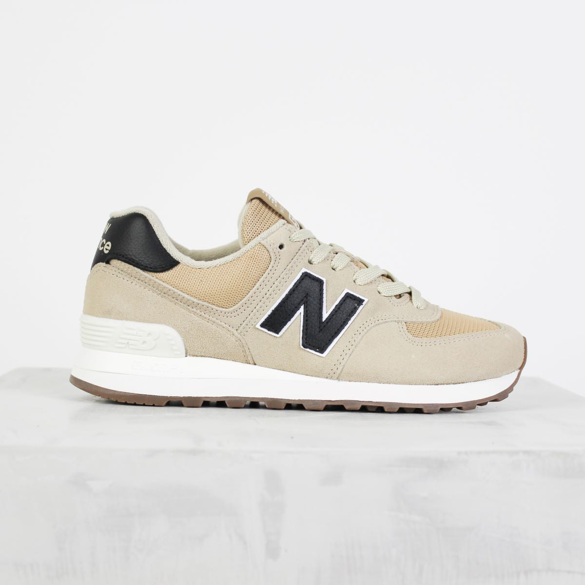 Tênis New Balance Bege 574v2 Unisex