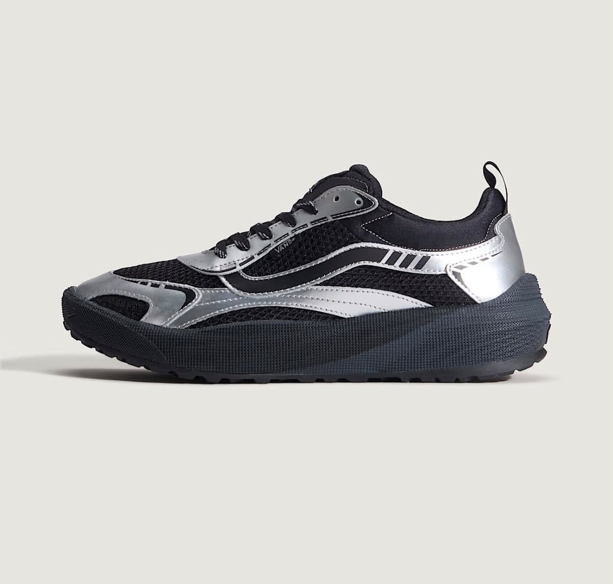 Tenis Vans Ultrarange Neo 2.0 Metallic Black