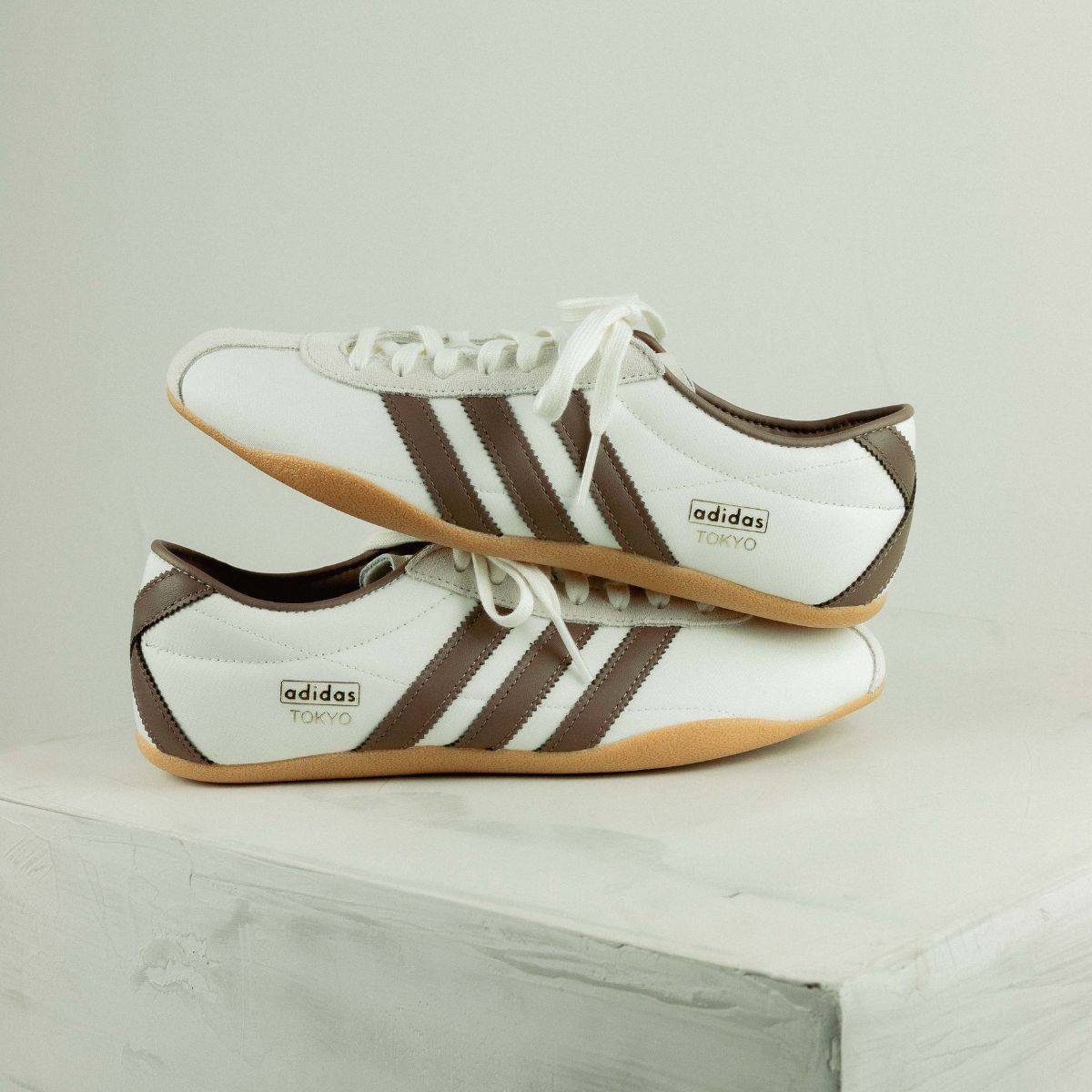 Tênis Adidas Tokyo Off White Earth Strata