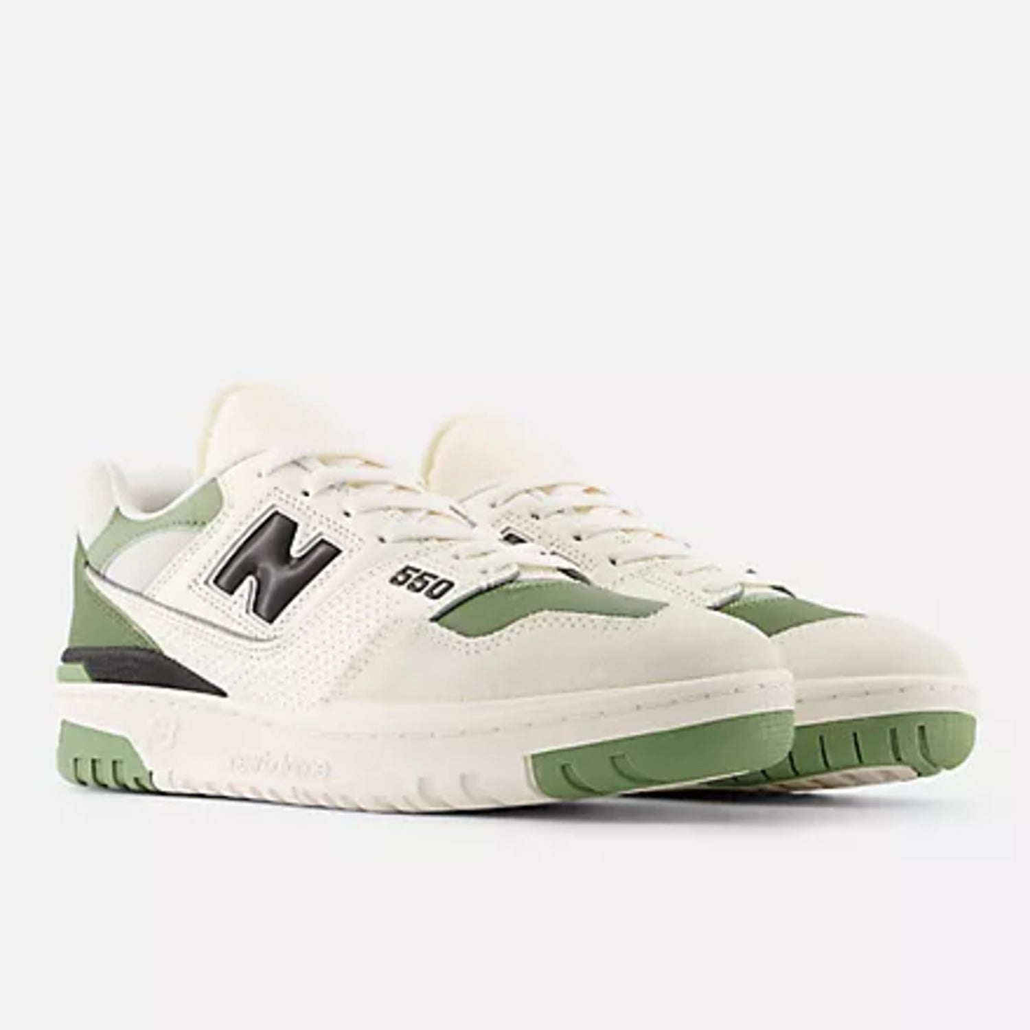 Tênis New Balance 550 Bege Claro Verde