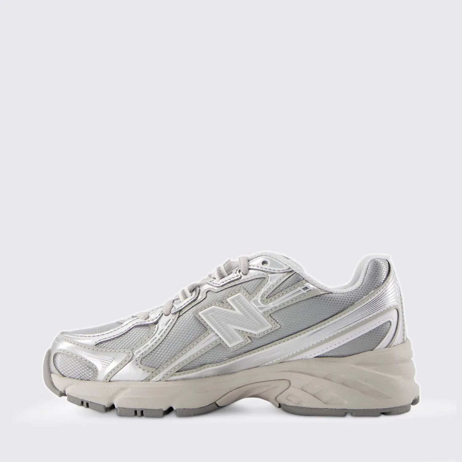 Tênis New Balance 740 Prata