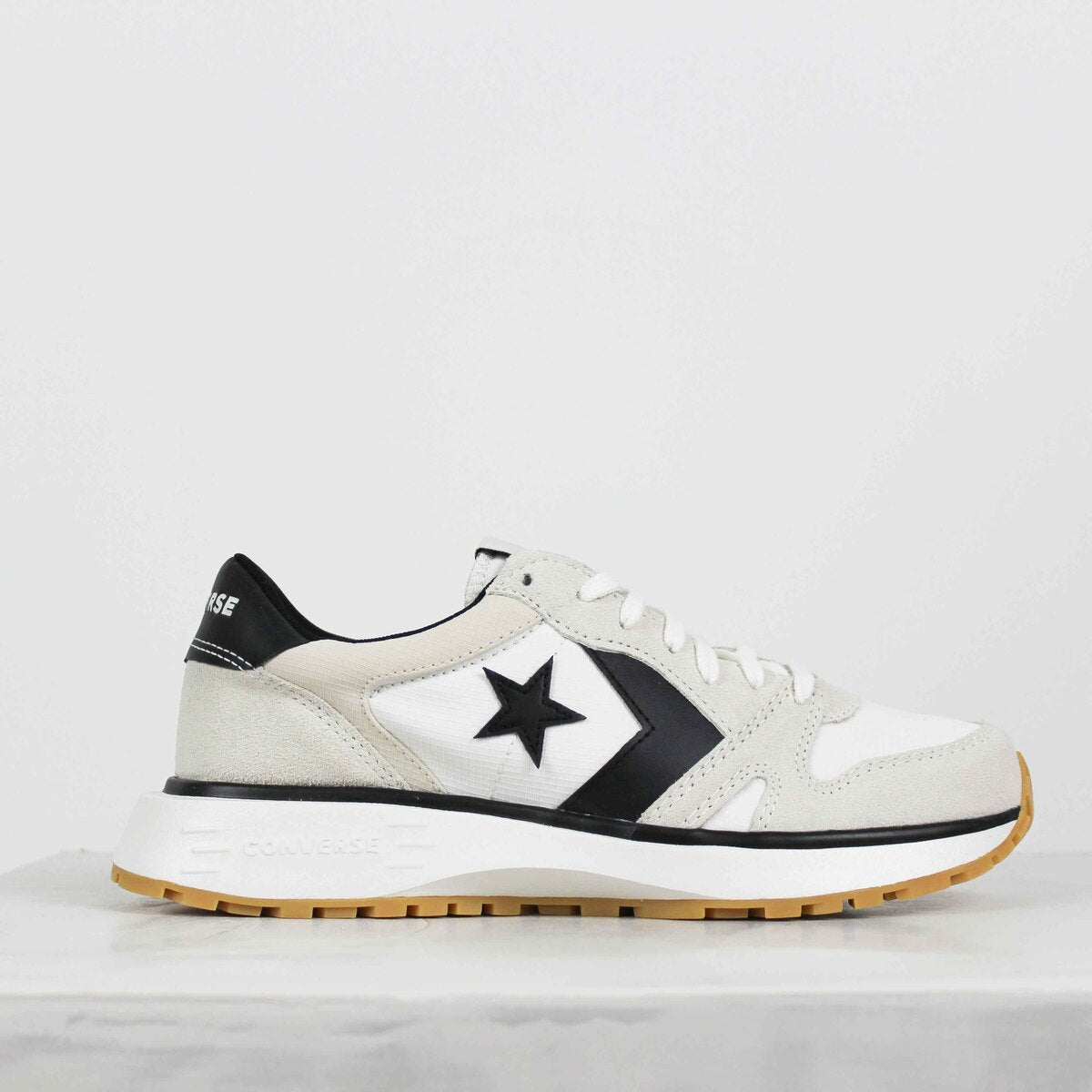 Tênis Converse Omni Trainer Egret Vintage White Black