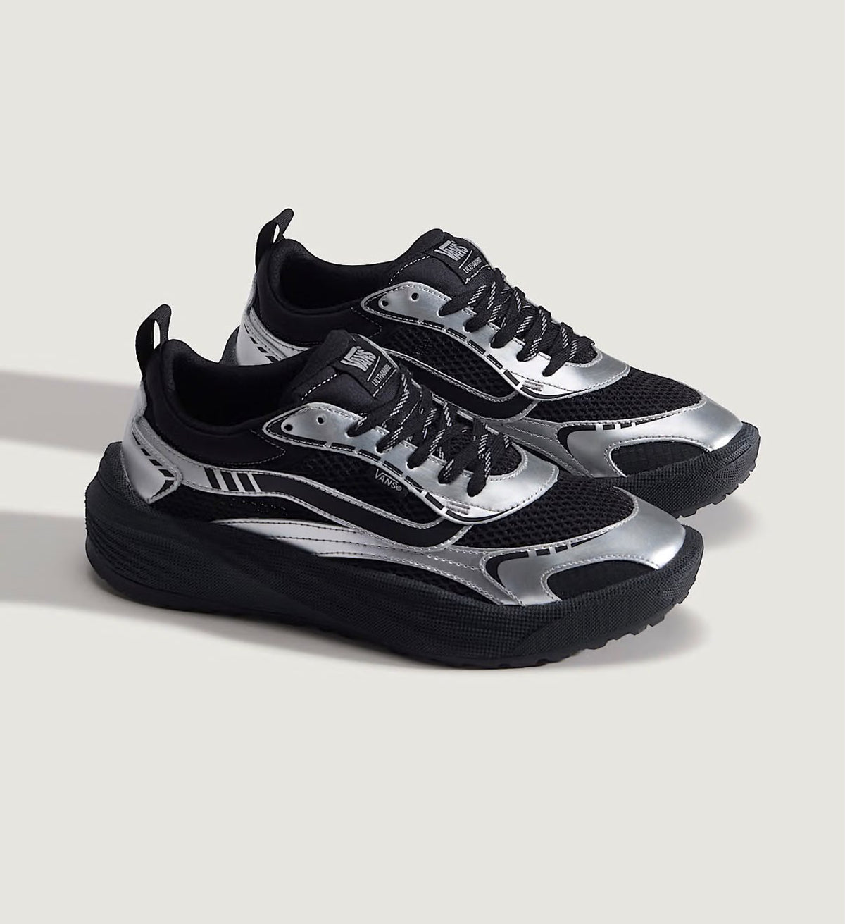 Tenis Vans Ultrarange Neo 2.0 Metallic Black