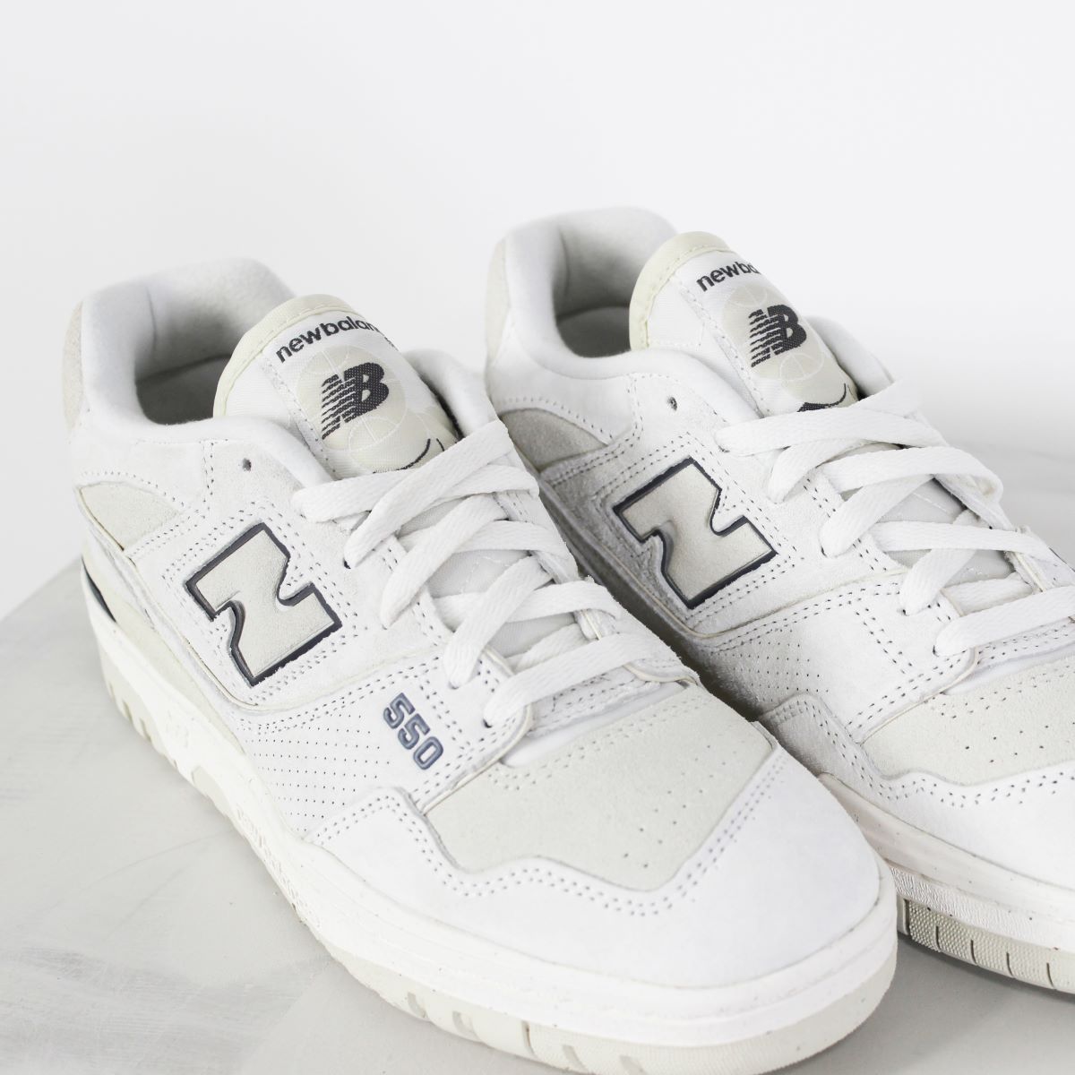 Tênis New Balance 550 Sea Salt Dark Arctic Grey
