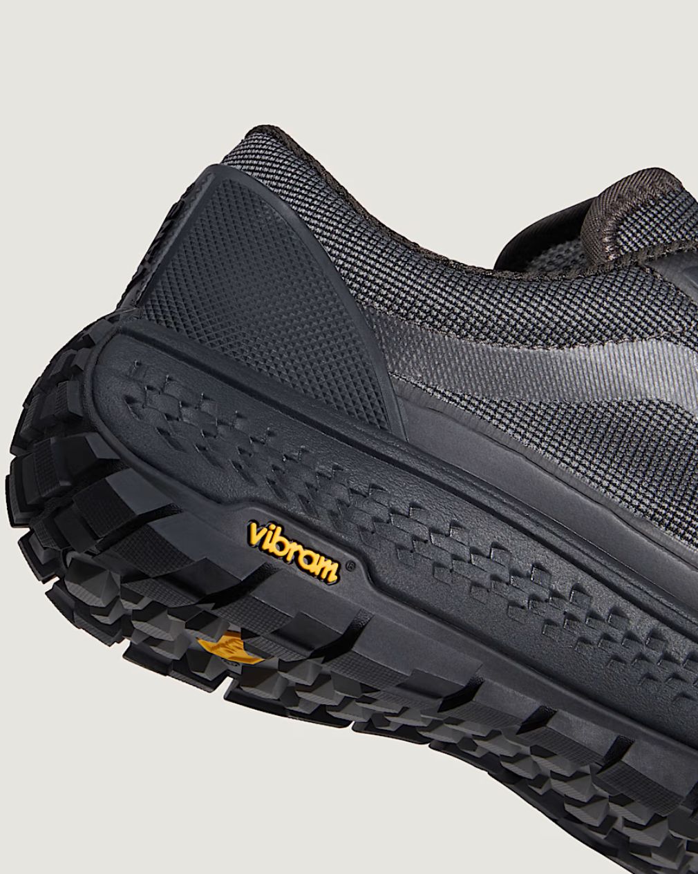 Tenis Vans Old Skool Trail Black