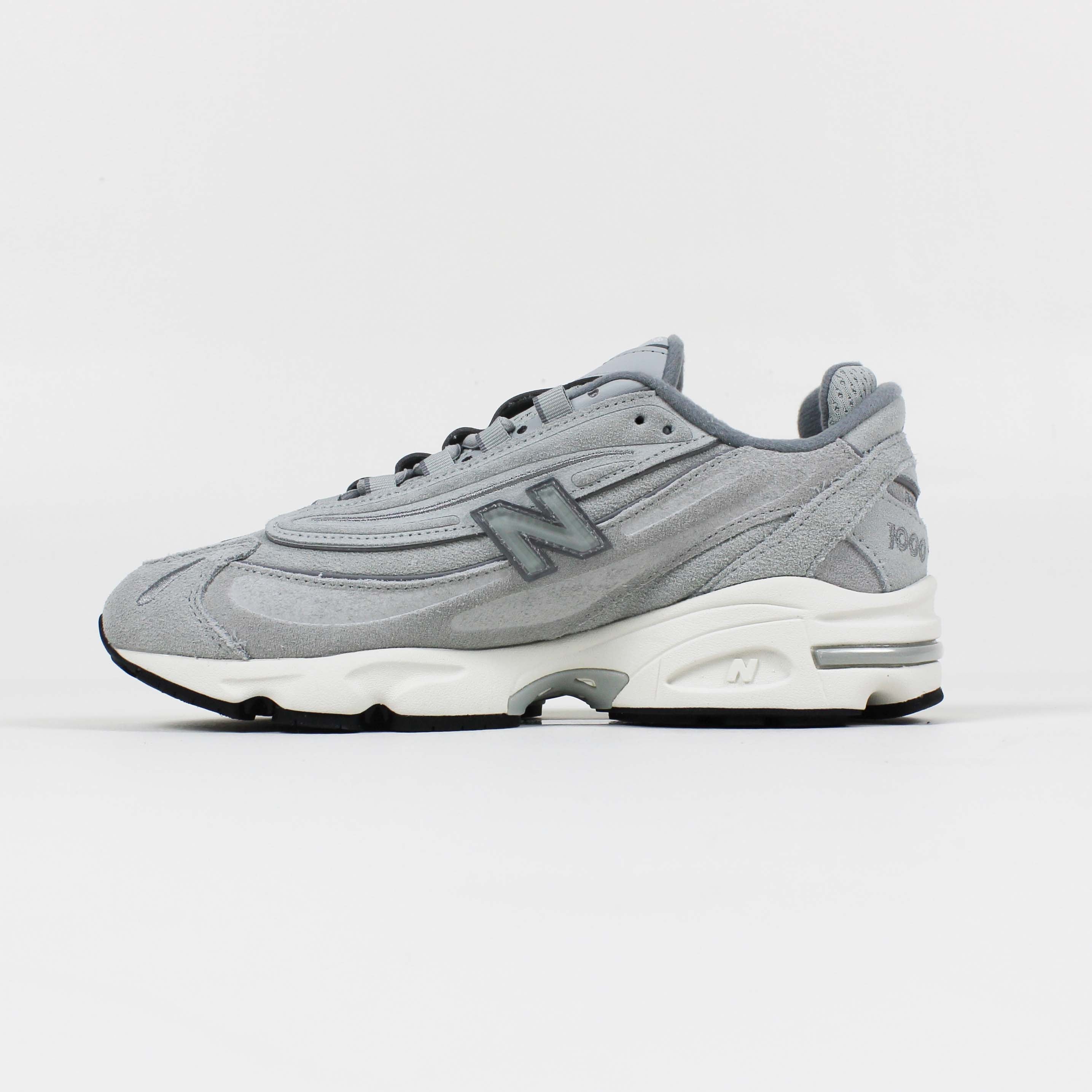 Tênis New Balance 1000 Verde Acinzentado