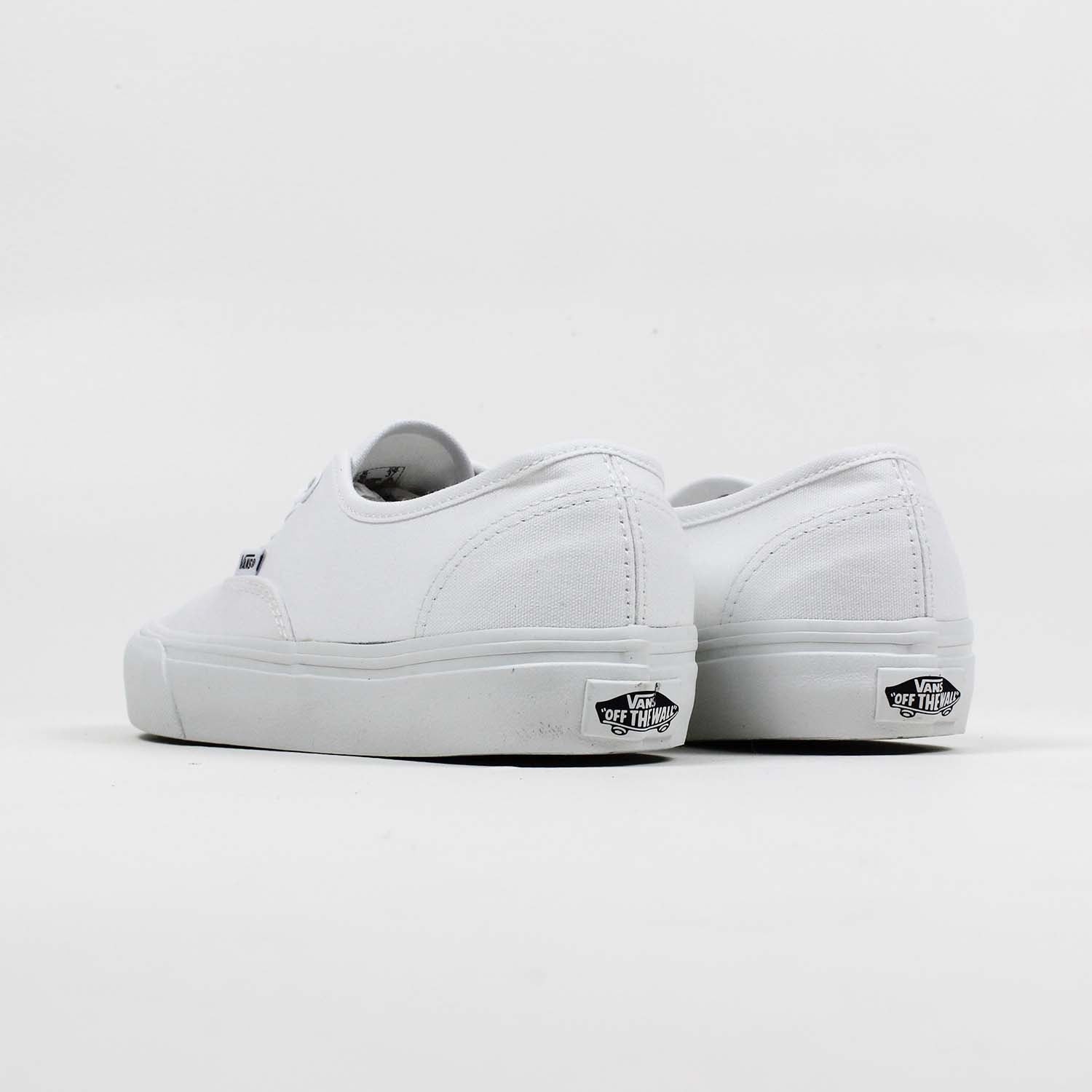 Tênis Vans Authentic Pig Suede True White