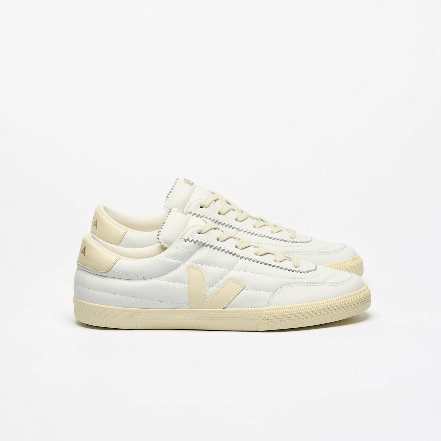 Tênis Veja Panenka O.T. Leather White Calcaire