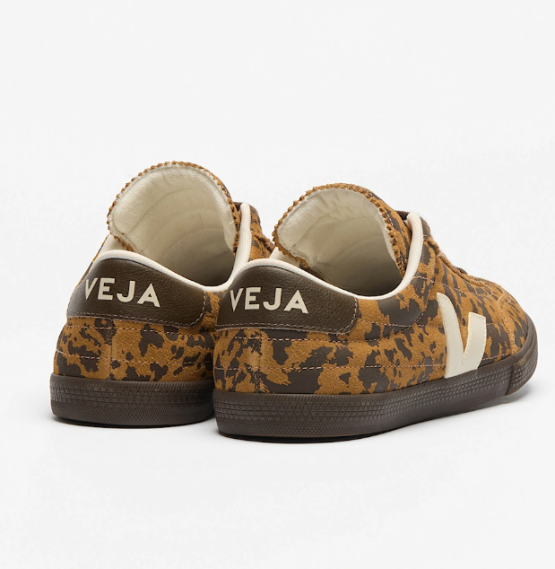 Tênis Veja Panenka Suede Camel Wild Country