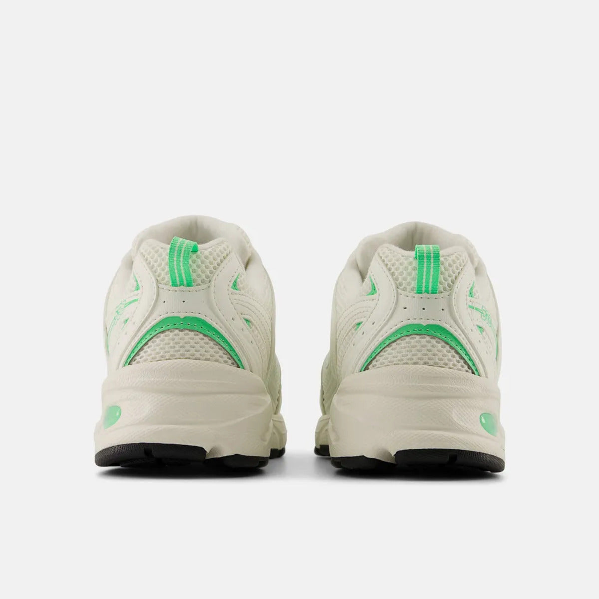 Tênis New Balance 530 Bege Verde Claro