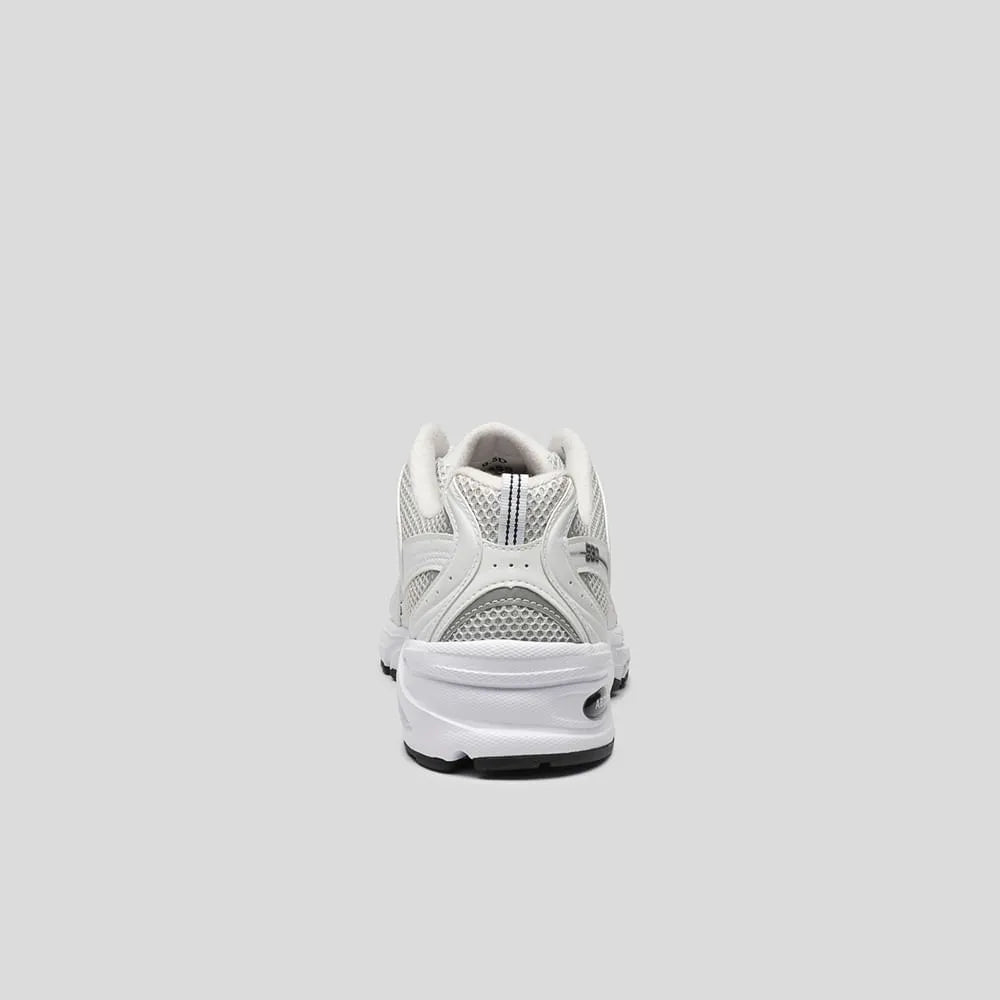 Tenis Nb 530 Unissex Branco Prata