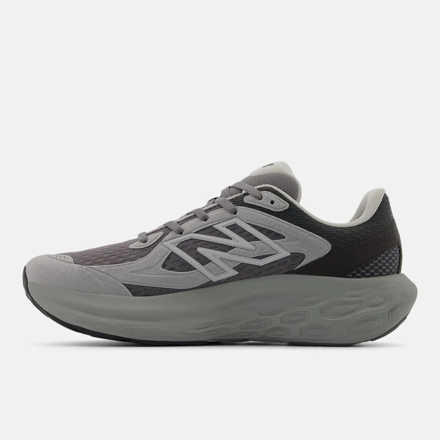 Tênis New Balance Fresh Foam Trainer Cinza