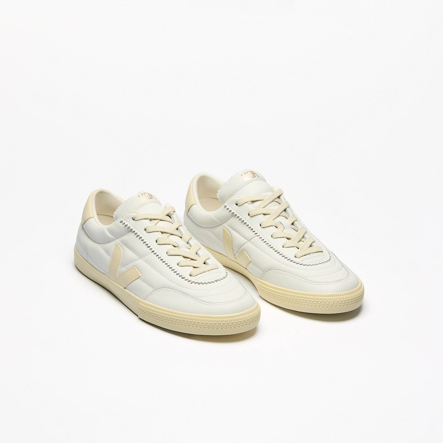 Tênis Veja Panenka O.T. Leather White Calcaire