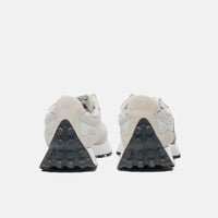 Tênis New Balance 327v1 Black Off