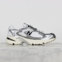 Tênis New Balance 725 Branco Cinza Metalizado