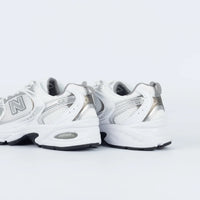 Tênis New Balance 530 Branco Nude