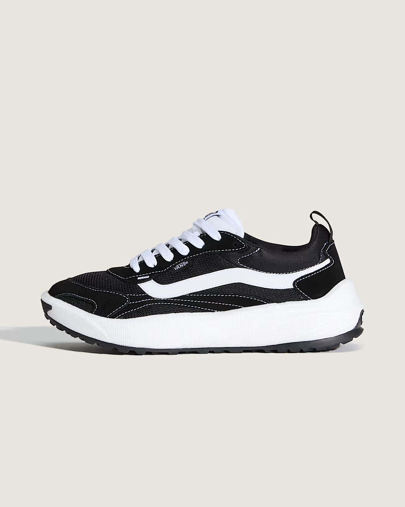 Tênis Vans Ultrarange Neo 2.0 Black White