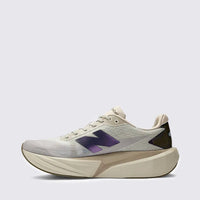 Tênis New Balance FuelCell Rebel V5 Bege Metalico