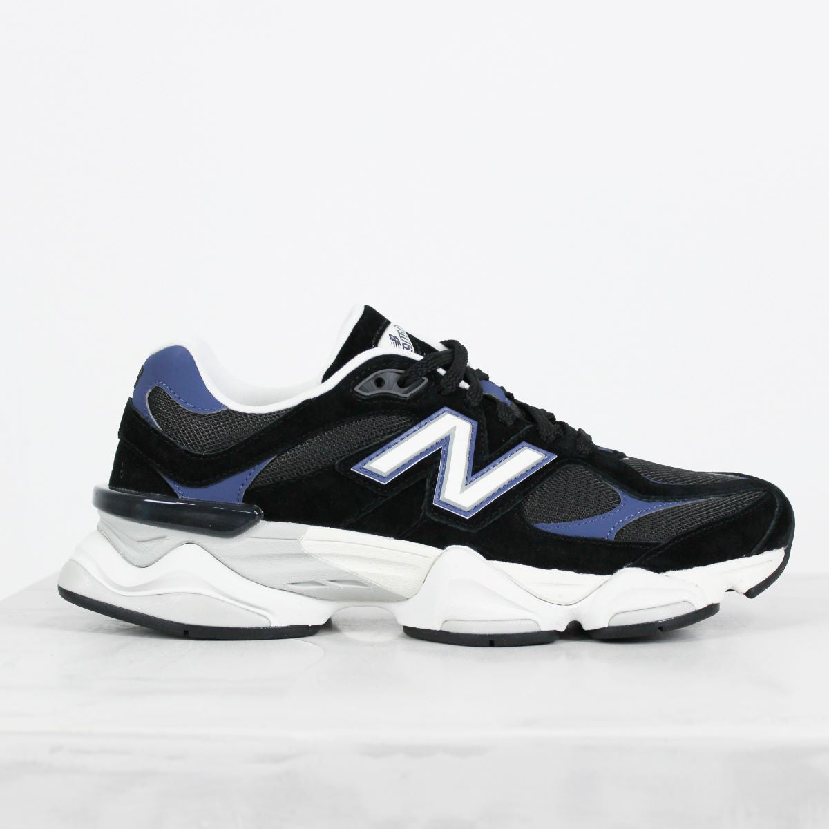 Tênis New Balance 9060 Black Blue