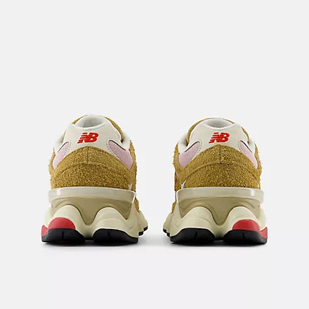 Tênis New Balance 9060 Haze True Red
